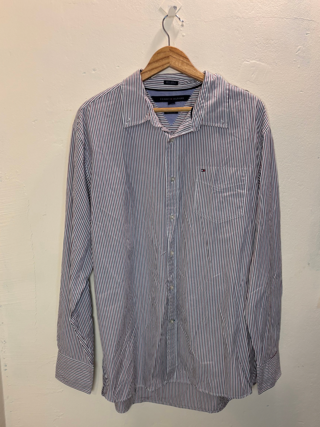 Tommy Hilfiger button up - S