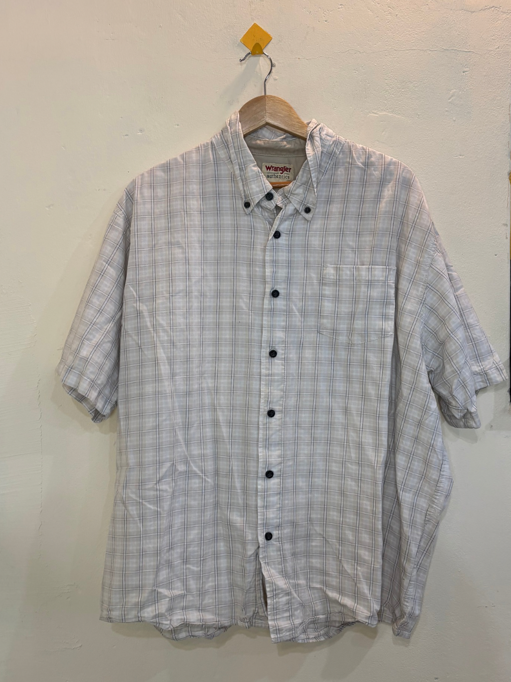 Wrangler button up - L