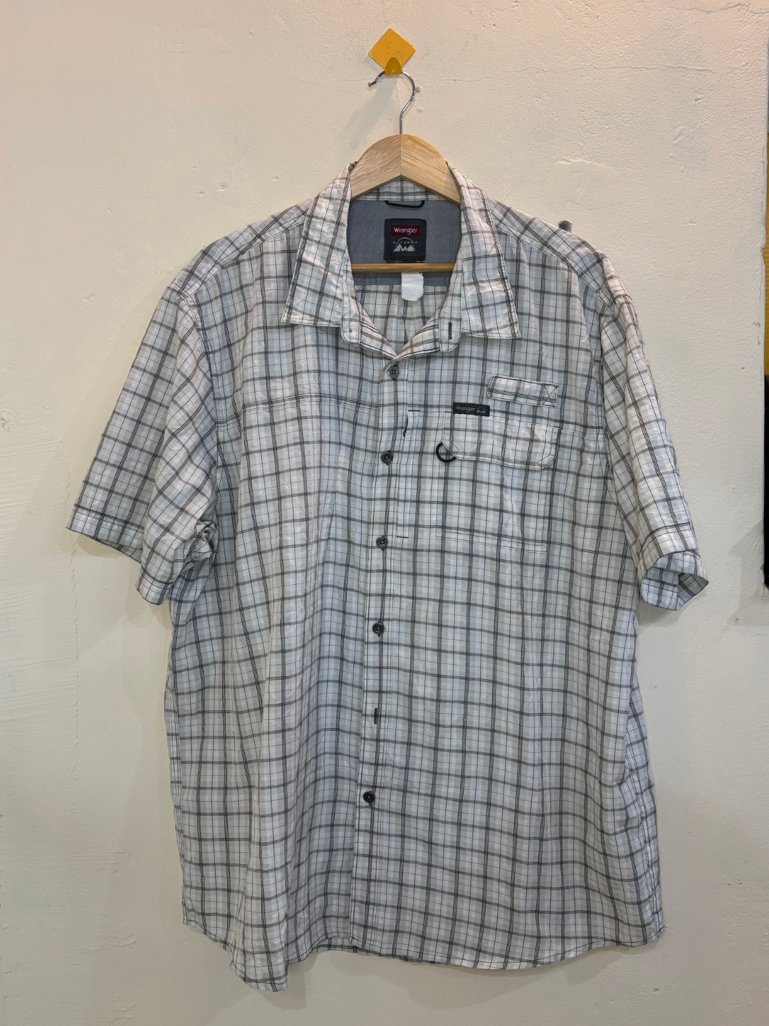 Wrangler button up - XL