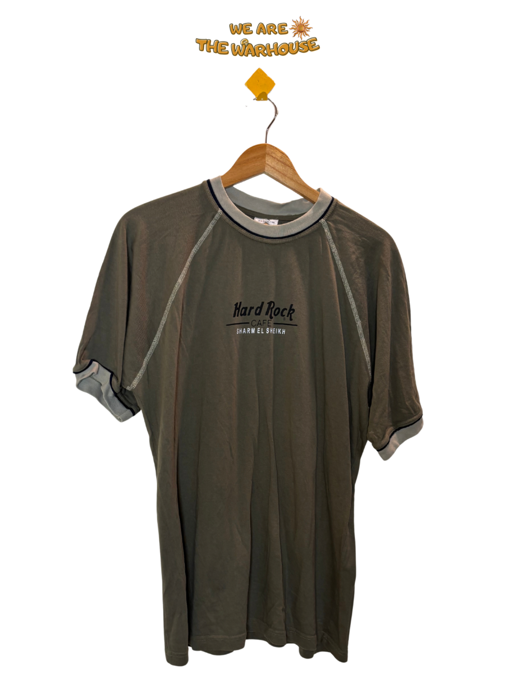Hard Rock Cafe t shirt- L