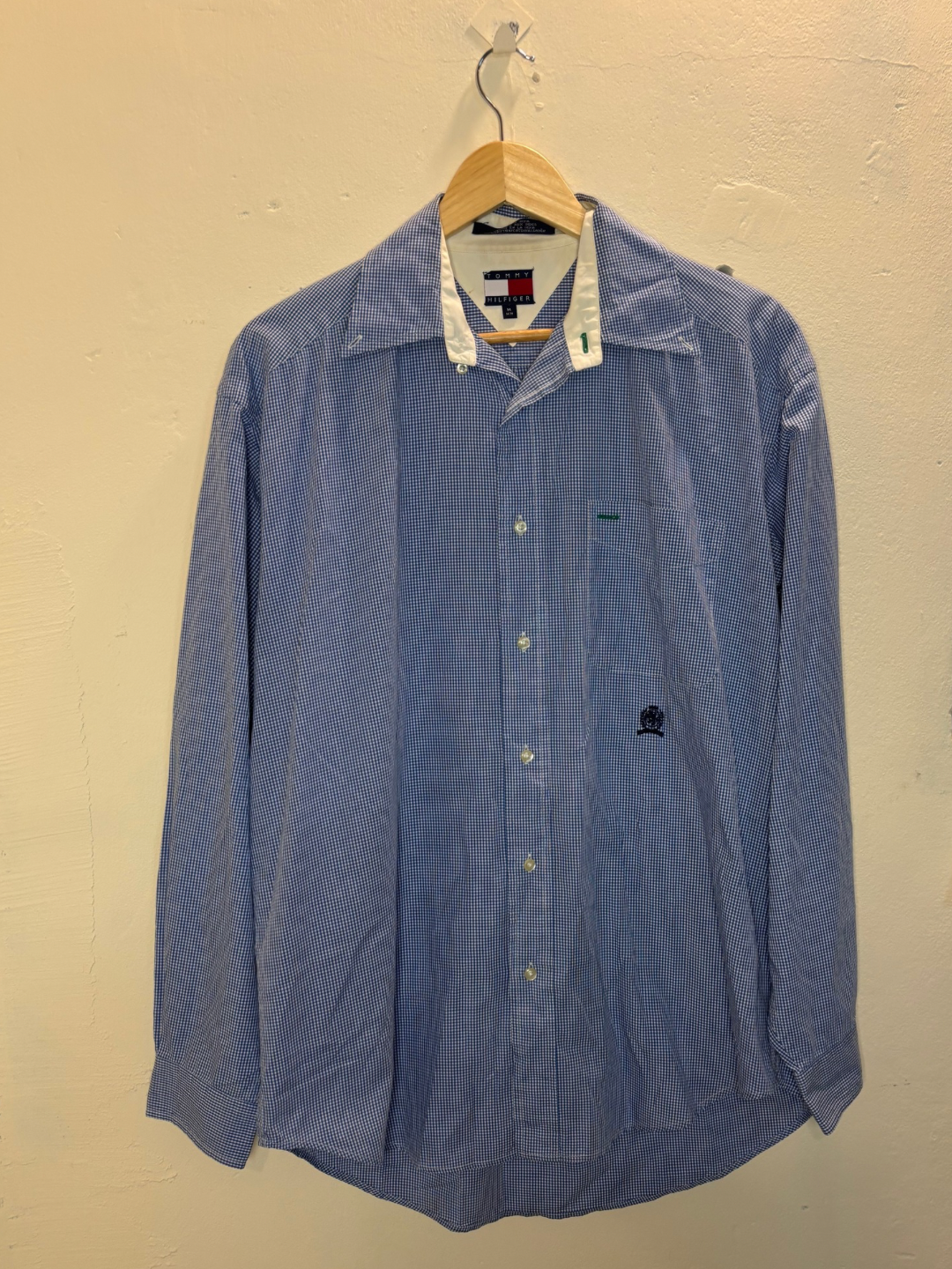 Tommy Hilfiger button up - M