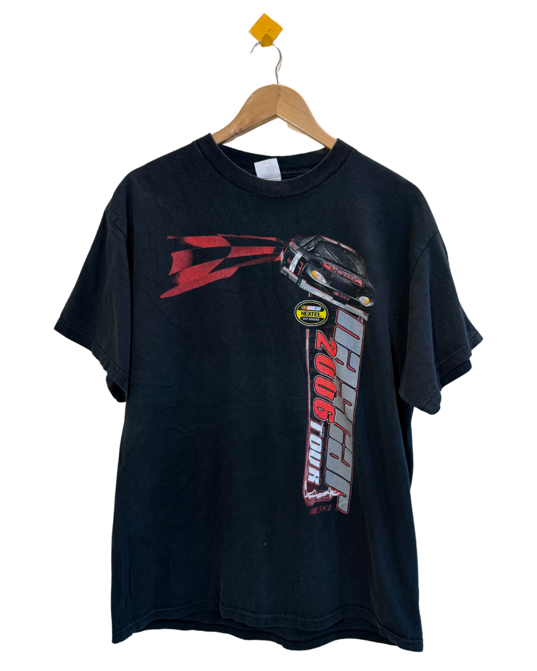 NASCAR graphic t shirt - L